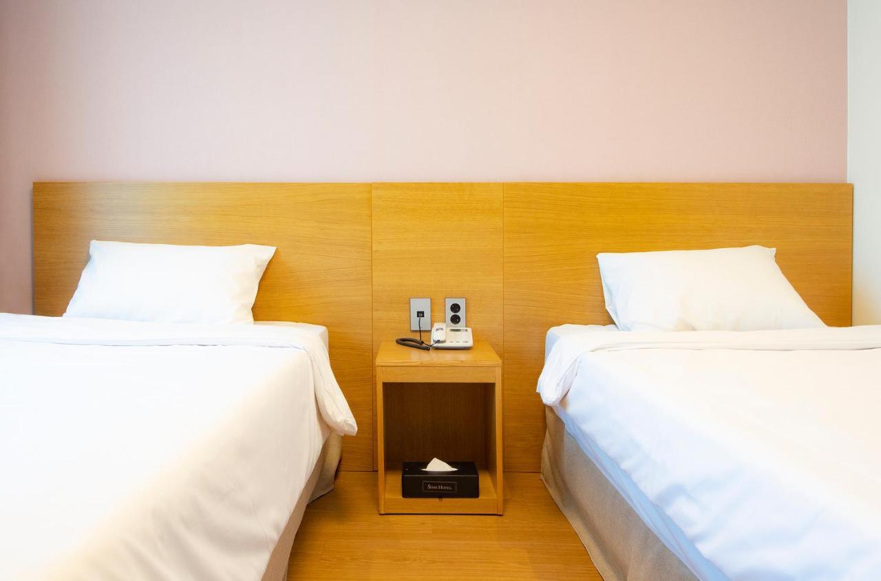 Sims Hotel Jeju Extérieur photo