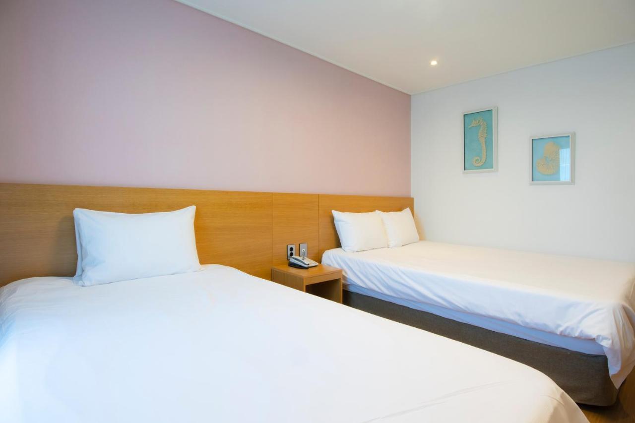 Sims Hotel Jeju Extérieur photo