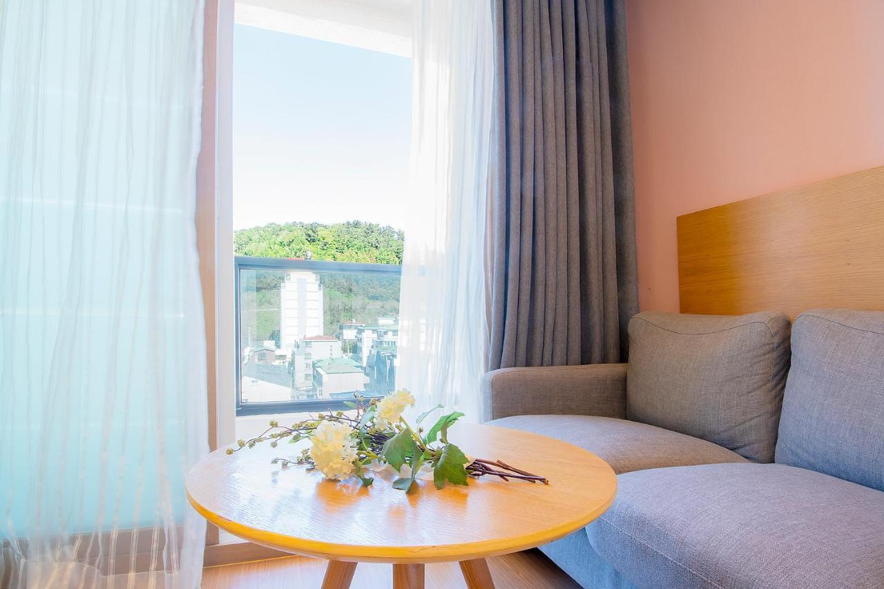 Sims Hotel Jeju Extérieur photo