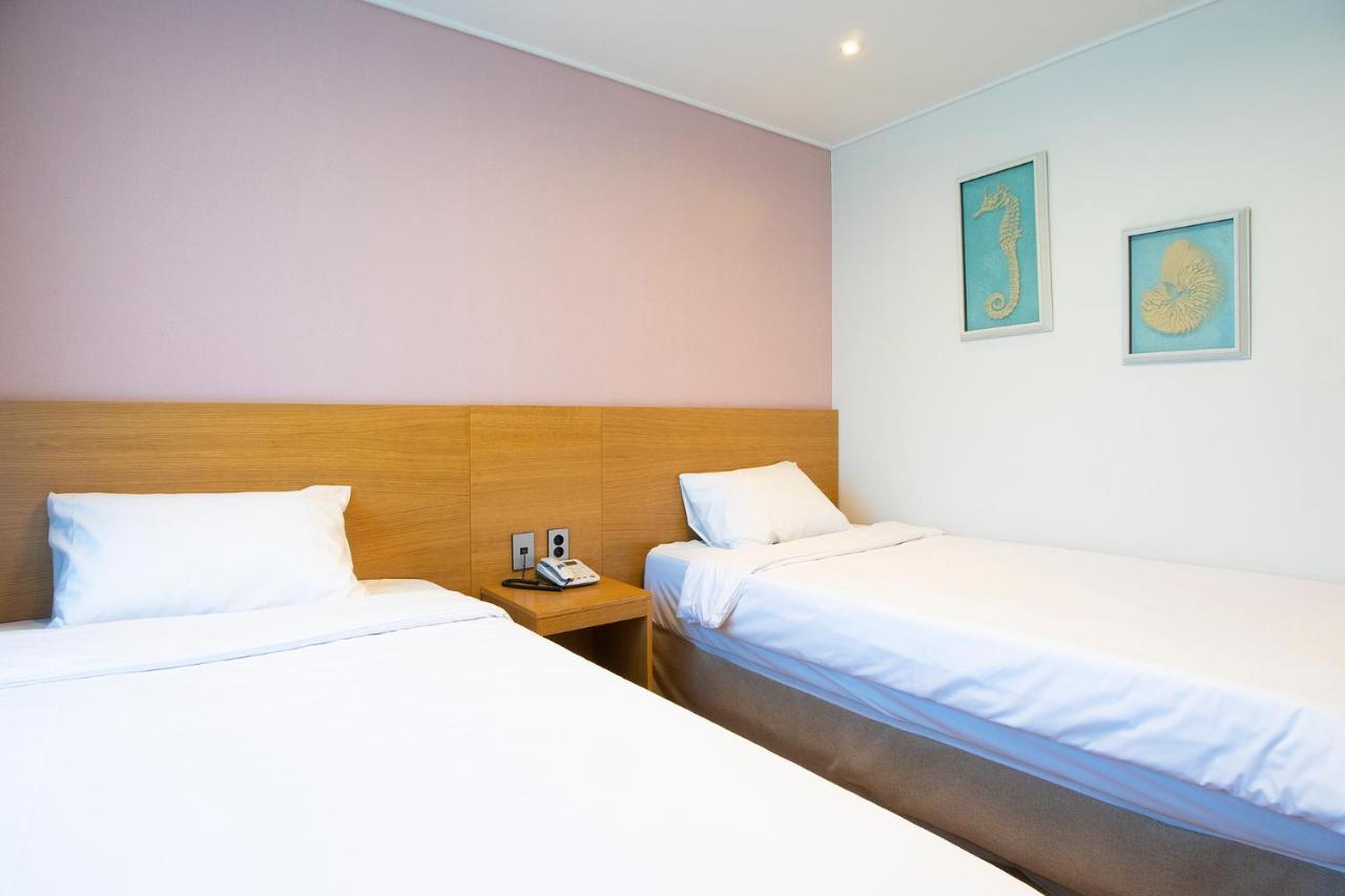 Sims Hotel Jeju Extérieur photo